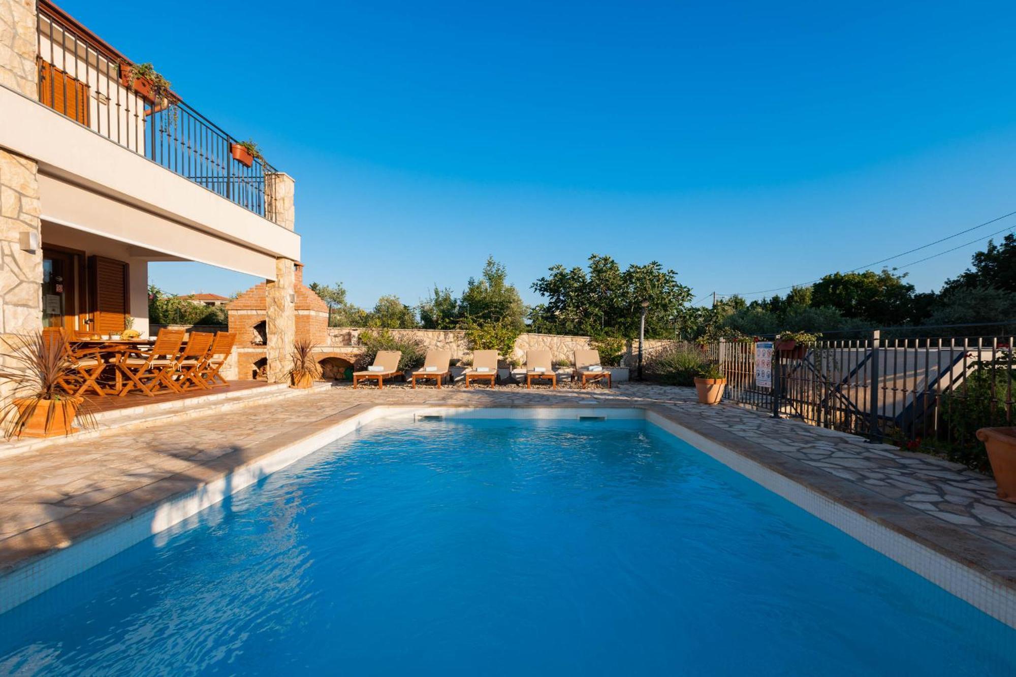 Villa Sara - Perfect Family Holiday Brzac Extérieur photo