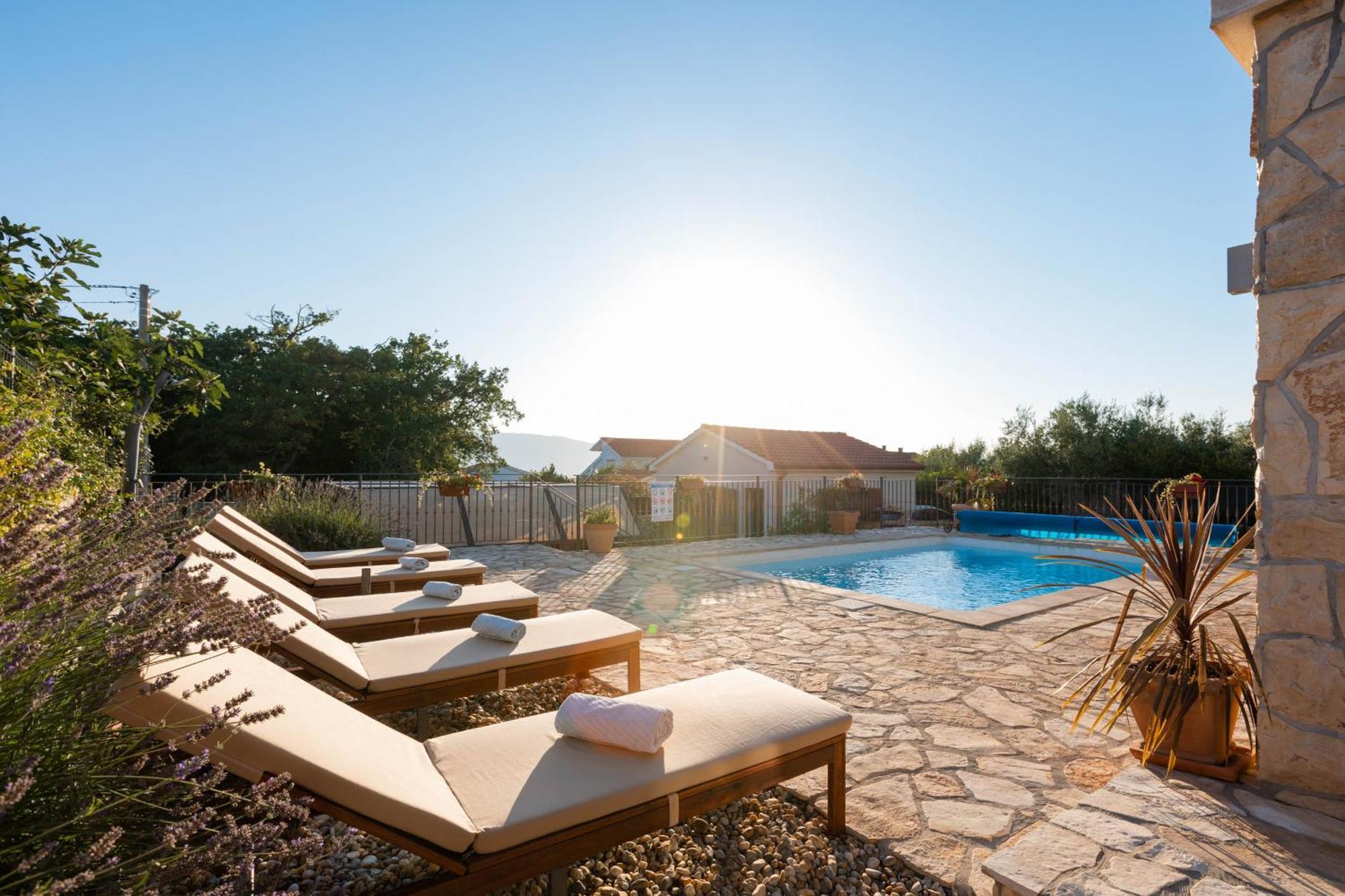Villa Sara - Perfect Family Holiday Brzac Extérieur photo